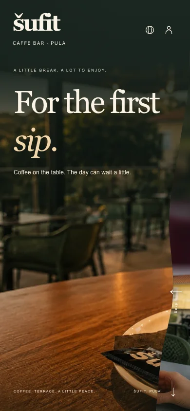 Il sito di Šufit su un telefono, scena del mattino: caffè sul tavolo (in inglese)